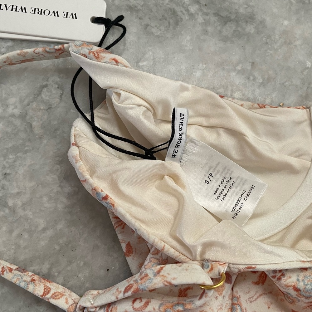 WeWoreWhat Danielle One Piece Swim Suit - Picture 9 of 13
